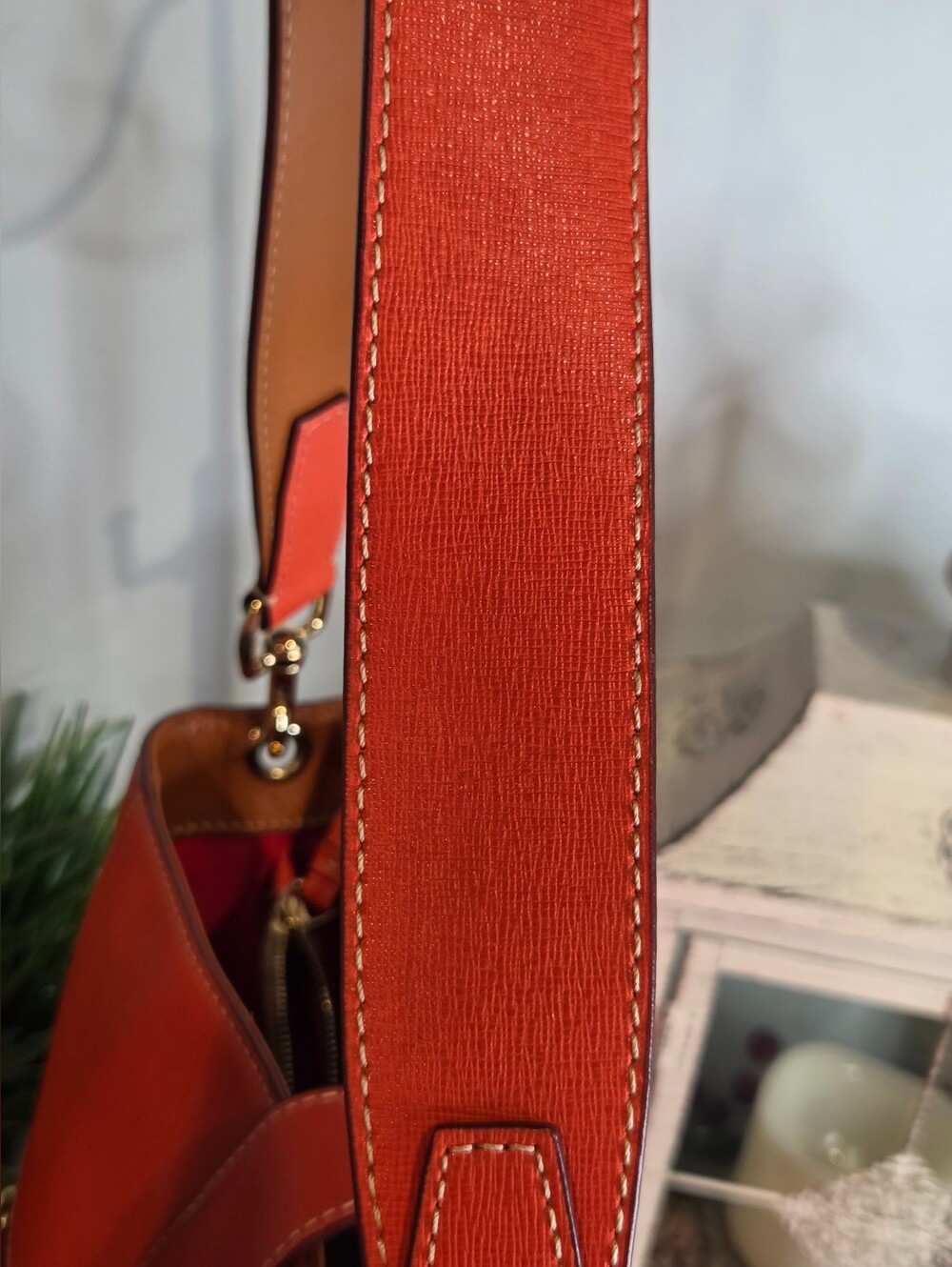 Dooney & Bourke Saffiano Leather Ashby Tote 3-Piece Set + Dust Bag Geranium - Picture 9 of 15